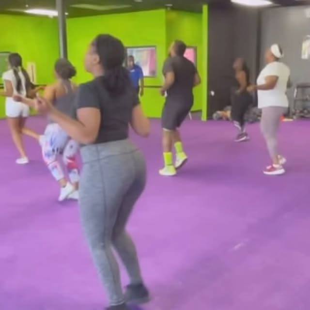 Attention all COACHES, TRAINERS, GROUP INSTRUCTORS, YOGA INSTRUCTORS, MASSAGE THERAPIST…