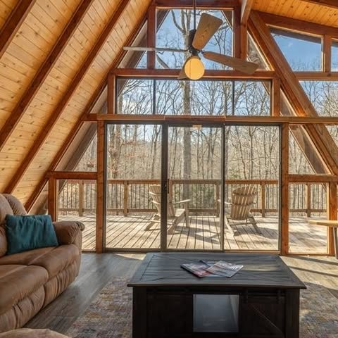 🏡 Open House Alert – This Saturday!

Discover your perfect chalet at 633 Wunderbar Poi…