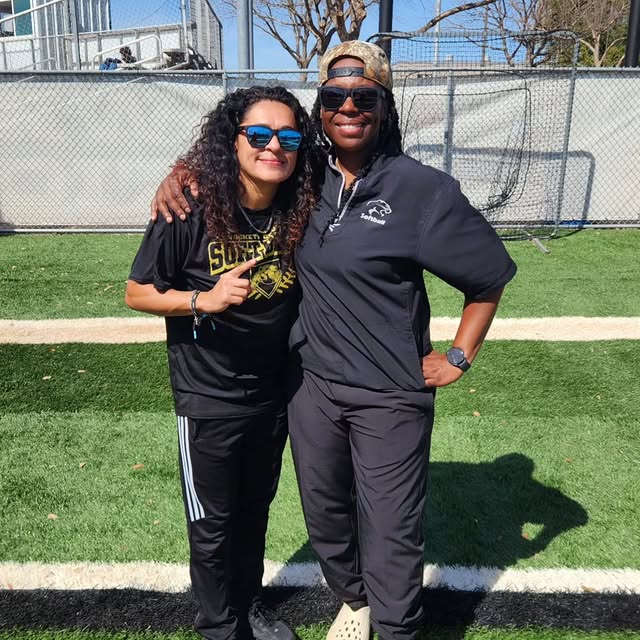 ❤️ watching her coach!! Let's Get It Coogs!!💥🥎🐾

#tournament #softball #coach #crock…