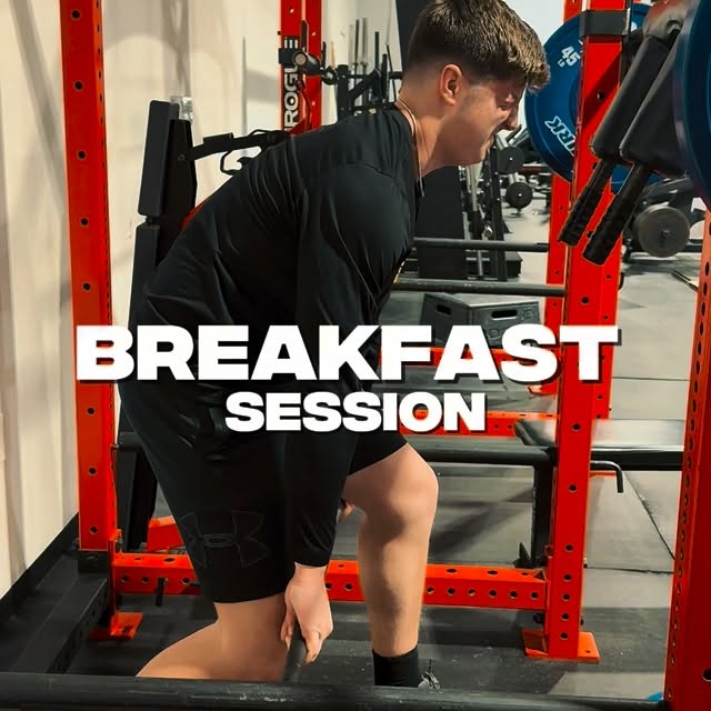 Early mornings. Cold starts. Empty gym. Full heart.
This is what dedication looks like …