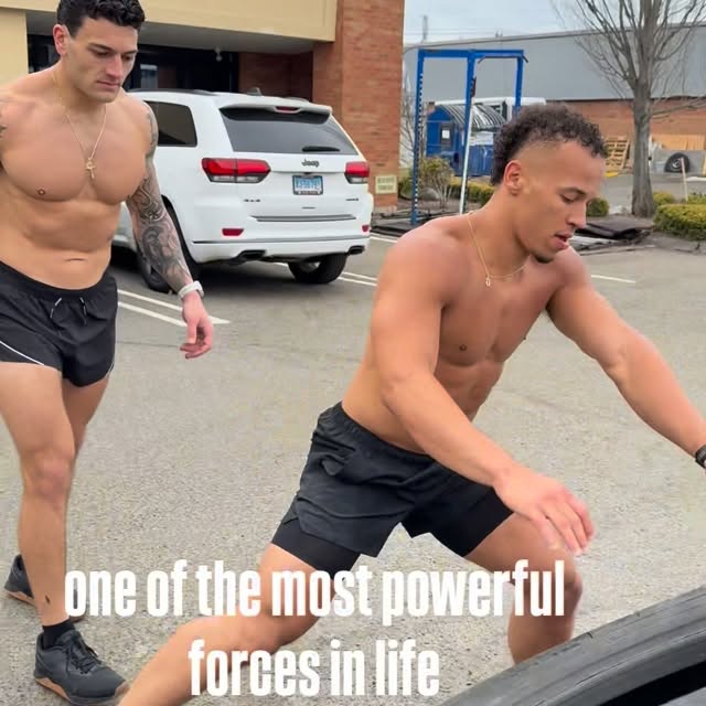 Show up everyday!  #lifestyle #gym #fitnesswithfriends #medschool #lawschool