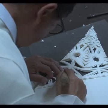 Sacred Paper: Korean Ritual Arts 🌸✂️

Fragile hanji turns magical—intricate cut struct…