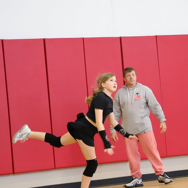 🏐 Serve up some fun! It's not too late to join our Youth Volleyball leagues at our Nor…