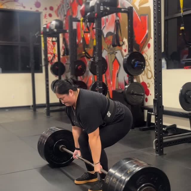 𝙱𝚎𝚌𝚔𝚒𝚎!!

𝚊 𝟹00𝚕𝚋 𝚍𝚎𝚊𝚍𝚕𝚒𝚏𝚝 𝚠𝚊𝚜 𝚝𝚑𝚎 𝟸0𝟸𝟻 𝚐𝚘𝚊𝚕 𝚊𝚗𝚍 𝚢𝚘…