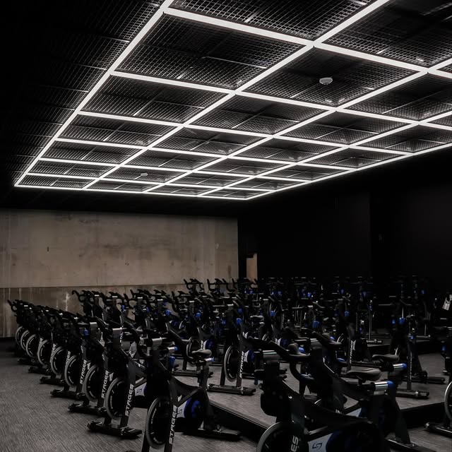 SPIN STUDIO UPDATE!!! 🚲

50 bikes are officially in and yes, the lights will sync to t…