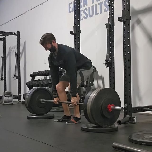 Dunking again in 2026, week 9.... 

#fitness #fitfam #bodybuilding #athlete #legday