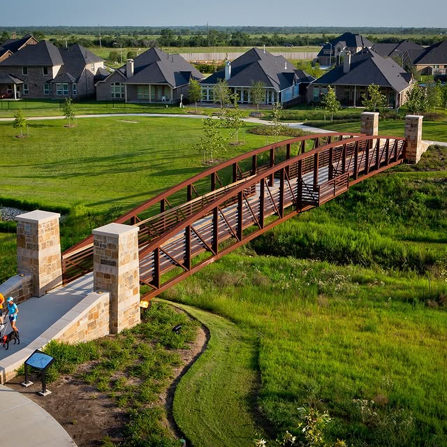 Wishing everyone a happy and healthy New Year ahead!🎉 Cross Creek Ranch looks forward …