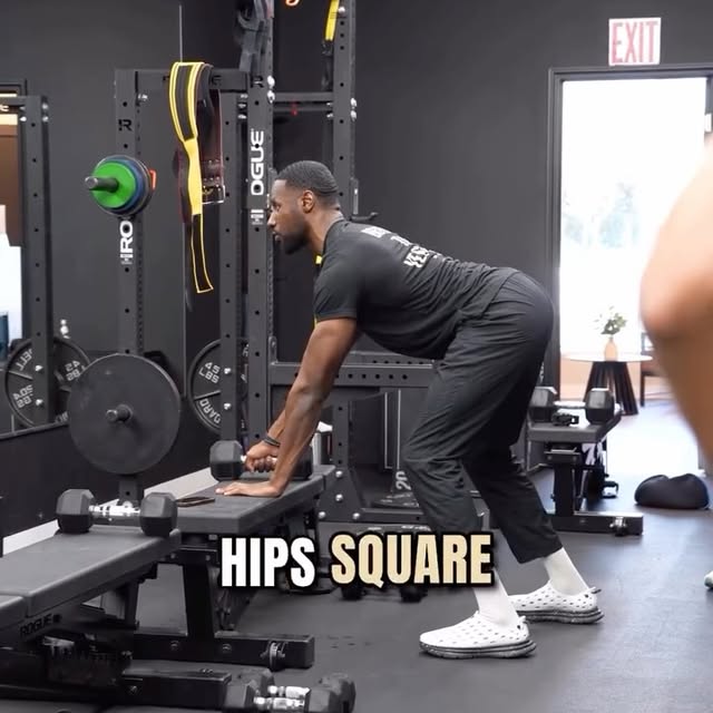 Coach Saddiq breaks down the perfect form for a single arm row. 💪

#dyamondfitness #no…