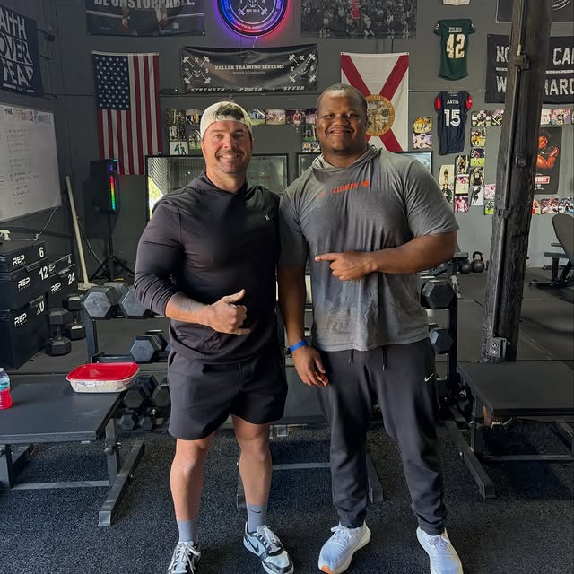My guy @tdavis13__ has been coming in since the Clemson days to train and now going on …