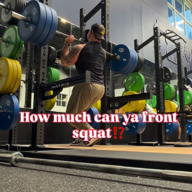 Front Squats 🔥

315lbs x 3 reps 📈

The older I get the more I gravitate towards Front…