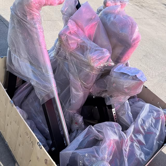 The new @megamassfitness linear tbar row is up and running!! Rowin and growin in 2026!!…