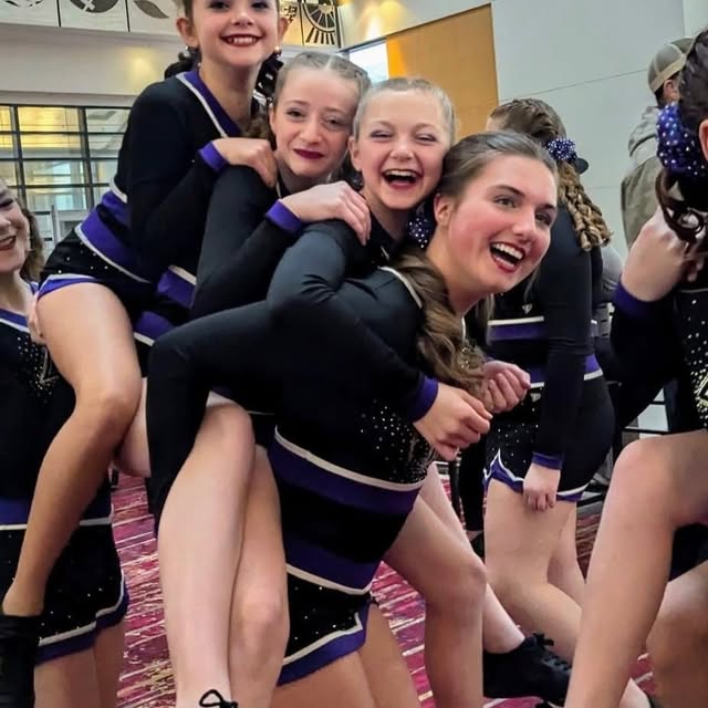 More than a team… we’re FAMILY 💫

Find your people. Find your passion. Find your place…