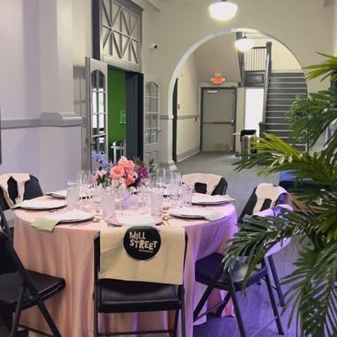 Throwback to last Friday’s Mill Street Youth Center preview dinner with @cyclecountry. …