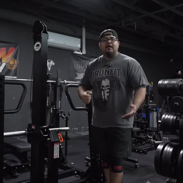 Why We Added the Rhino Belt Squat 🦏

• Heavy leg training without loading your spine
•…