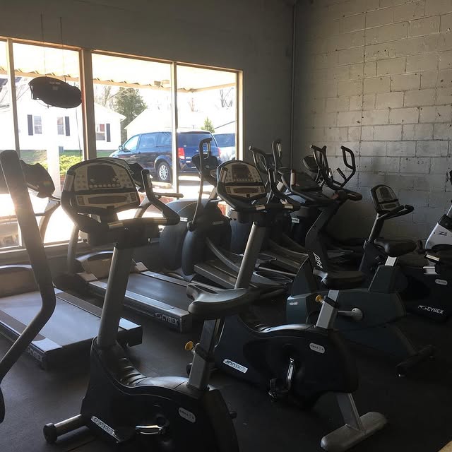 Ultimate fitness center cardio room