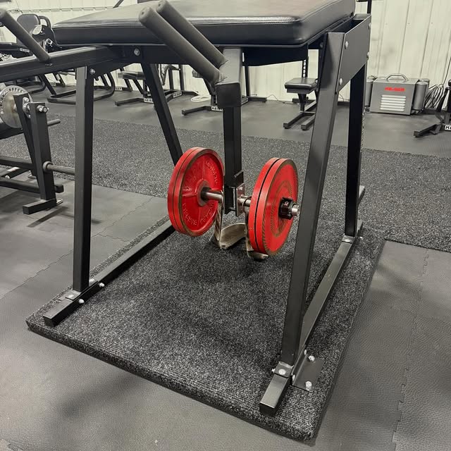 @libertybarbell Gym pic of the week

The @dynamic_fitness_and_strength 5-degree iconic …