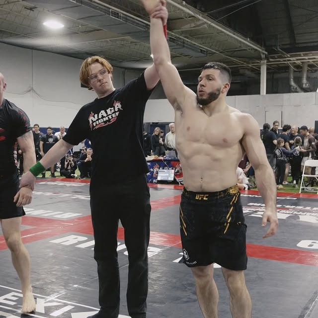 @jessejamesjitsu out of @faa_ct wins his no-gi expert final match at @nagafighter Long …