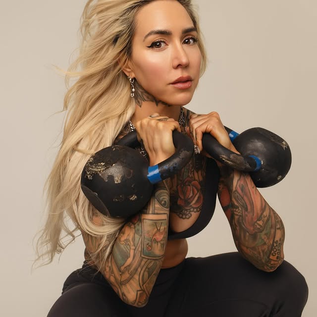 Show Up. Lift heavy. Stay consistent. ✨
Strength isn’t just built in the gym — it’s bui…