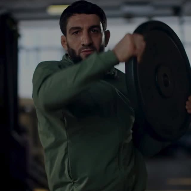 Happy St. Patty's! ☘️ Don't rely on luck, stay consistent and crush your workout today!