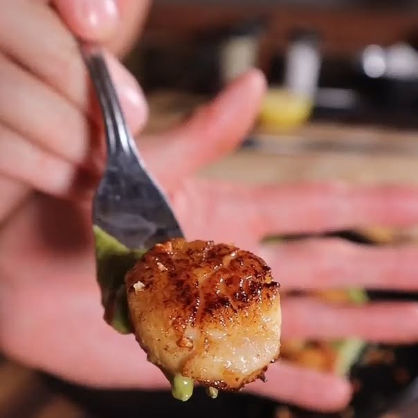 Chef Murt Meals shares Scallops w/ Pea Purée & Pancetta — a clean, flavorful dish that …