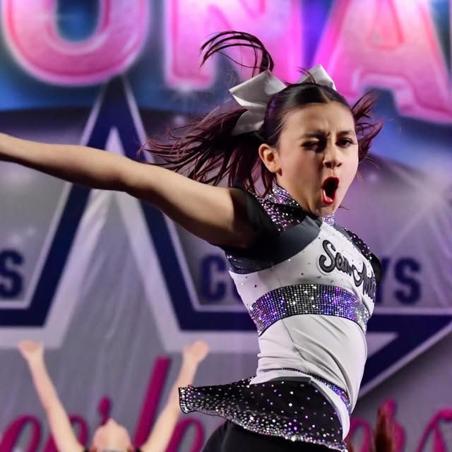 🩷⭐️BRAVO DCC NATIONALS🩷⭐️

Last weekend, our elite program had a phenomenal time as a…