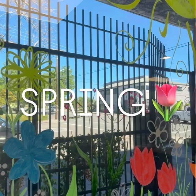 Spring energy is in the studio 🌿✨
Fresh playlists. Fresh starts. Fresh YOU.

Want some…