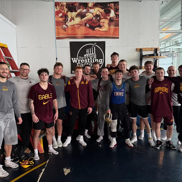 Good luck to @gopherwrestling this weekend  in Cleveland for the NCAA Division 1 Champi…