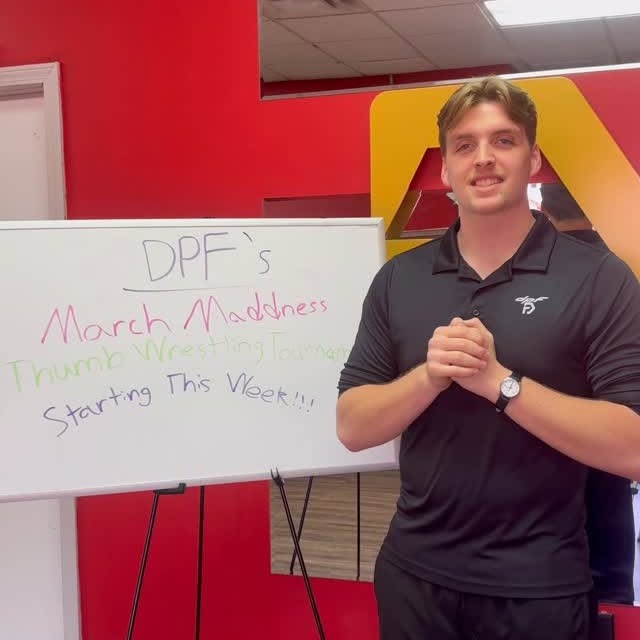 🏆 It’s THUMB WAR MADNESS! 🏆

March Madness Thumb Wars Competition… with some hilariou…