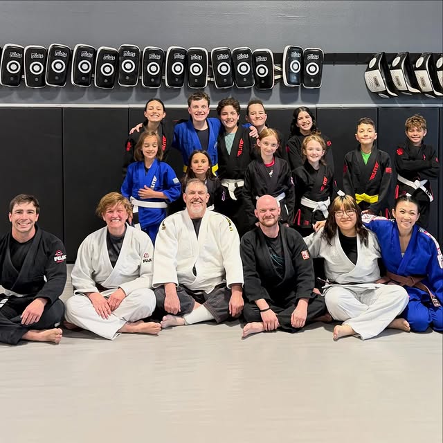 Our mighty Judo players getting their rounds in tonight!!!! Lots of laughs and crash pa…