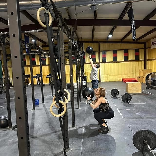 Thursday!! F3PETAL.COM #faithfamilyfitness #morethanabuilding #paytheman