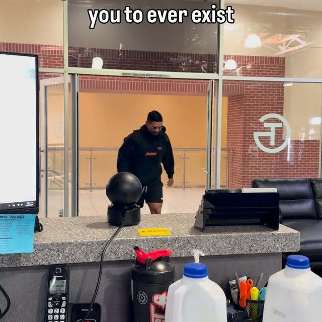 The picture where the journey first started 

#gym #thegymelcajon #saycheese #spreadkin…