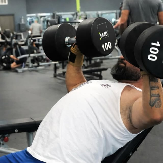 Monday sets the tone for the week! 
Show up. Put in the work. Repeat. 🔥

📍Fitness 144…