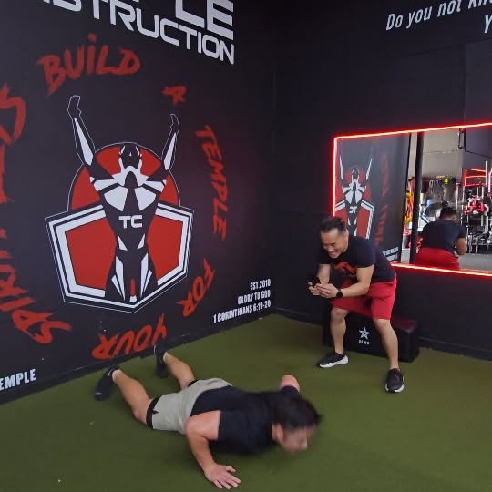 POV Your struggling in your last TC Course exercise & coaches shoot a video 📹 reel !

…
