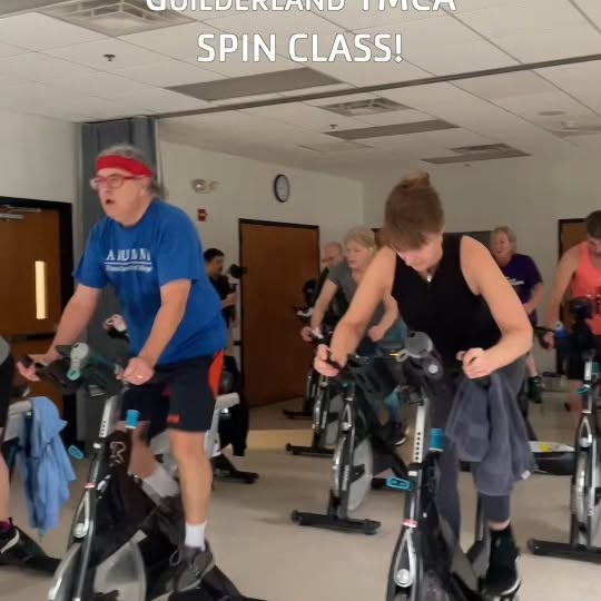 Take a peek into what Thursday morning spin class with Penny is all about! It's a high-…