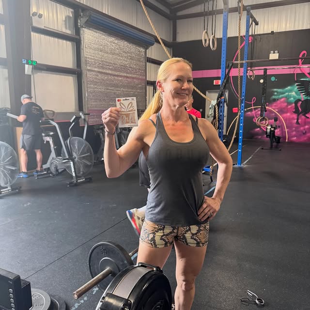 February Plank Challenge Results 🏆

6:30 — @dr._lindsey_jackson 🤯
3:30 — @younger.ty …