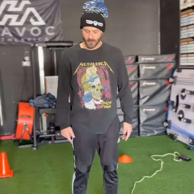 Speed. Agility. Explosive Power.

We don’t guess — we coach it.

⚡ Acceleration mechani…