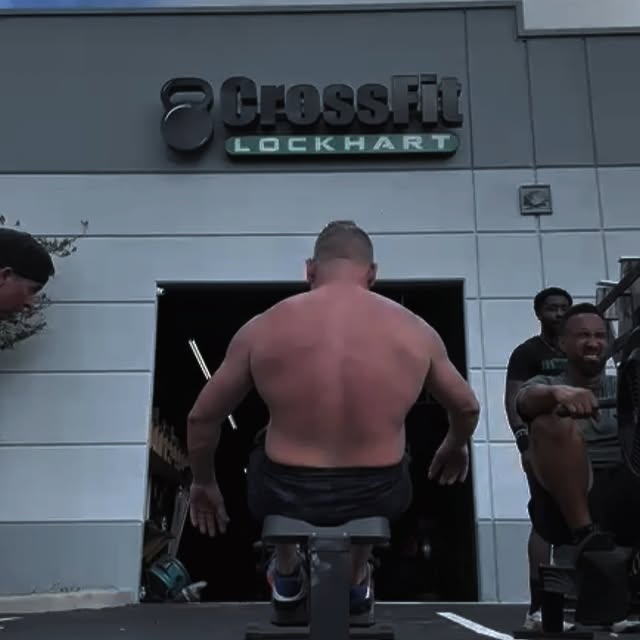 Workout session at CrossFit Lockhart 

Show up. Push harder. Get stronger. 💪

#CrossFi…