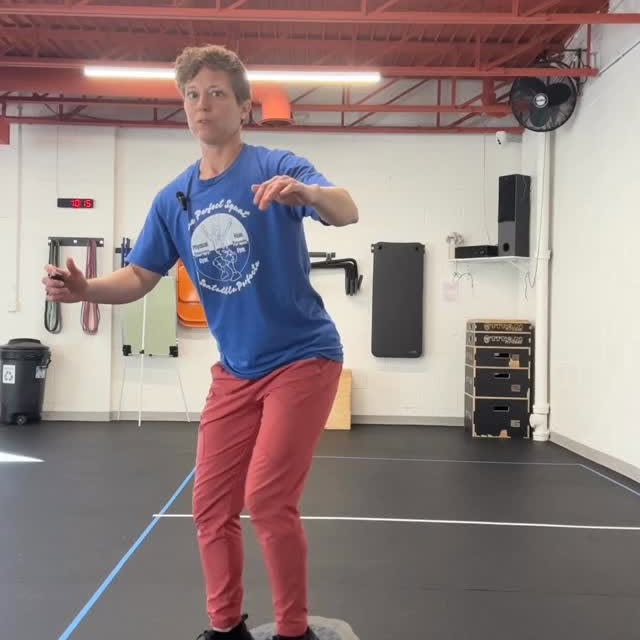Who needs a fun balance exercise!? Watch this!
#theperfectsquatllc #indyphysicaltherapist