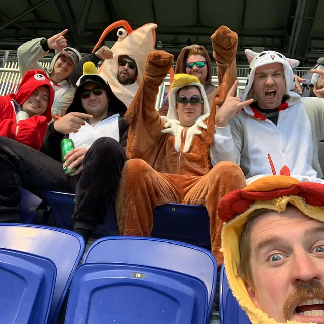 The only thing more electric than the zoo is watching USA Women’s Rugby scoring tries!!…