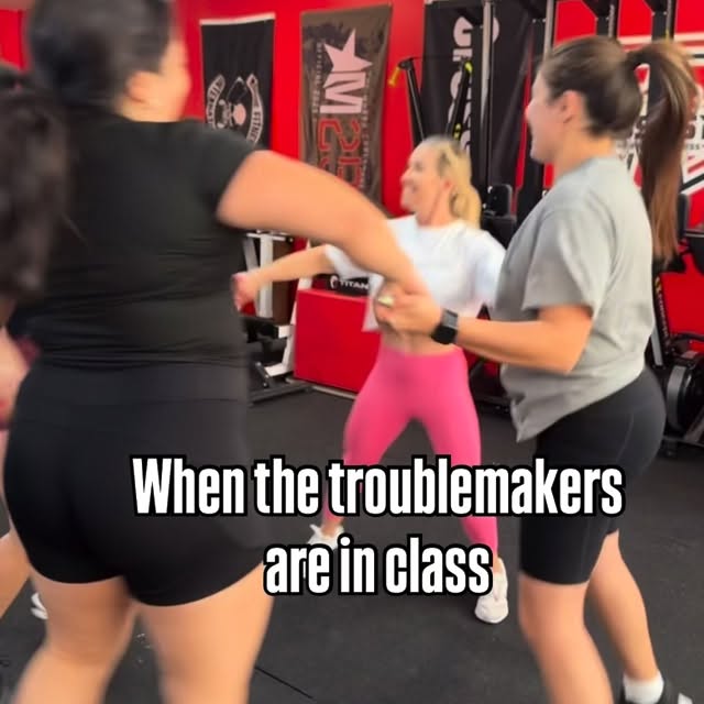 4:30pm shit show 🏋️‍♀️ #crossfit #118crossfit #crossfitcommunity #crossfitcomedy #gymf…
