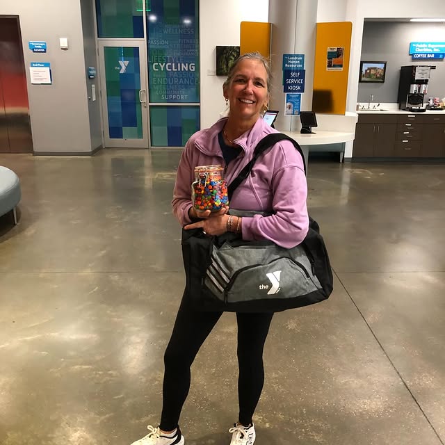 CONGRATS to Leighann, our Guess the M&Ms Challenge winner! 🎉
Out of 170 guesses, she w…