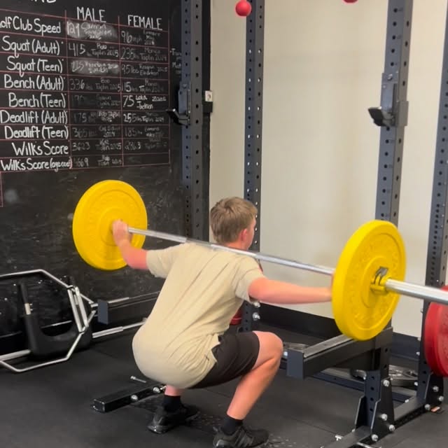 @avermanx2010 putting in the soccer in-season maintenance work! 💪⚽️