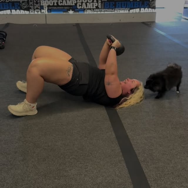 🚨🚨FORM FRIDAY!!🚨🚨
Kb pull overs: 
What to do:
•hold the kettlebell by the horns 
•k…