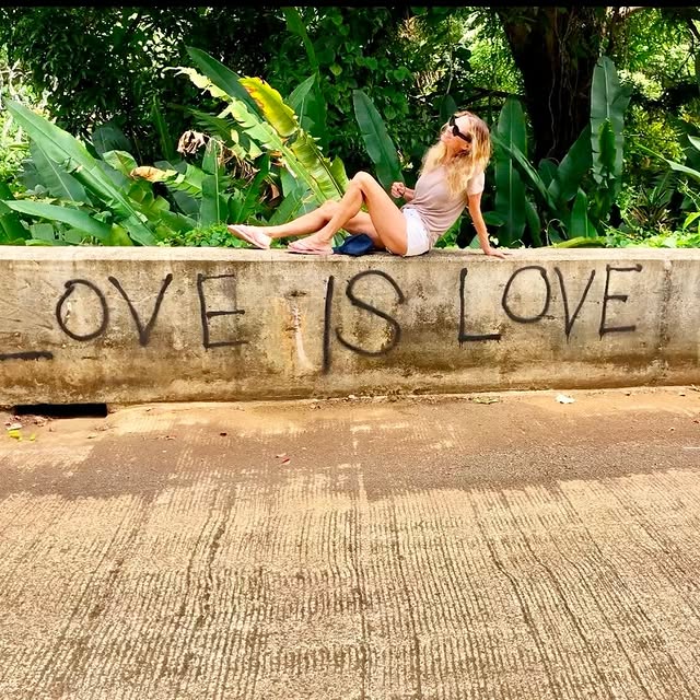 Hope everyone had a wonderful day , sending love .. 12-25-24