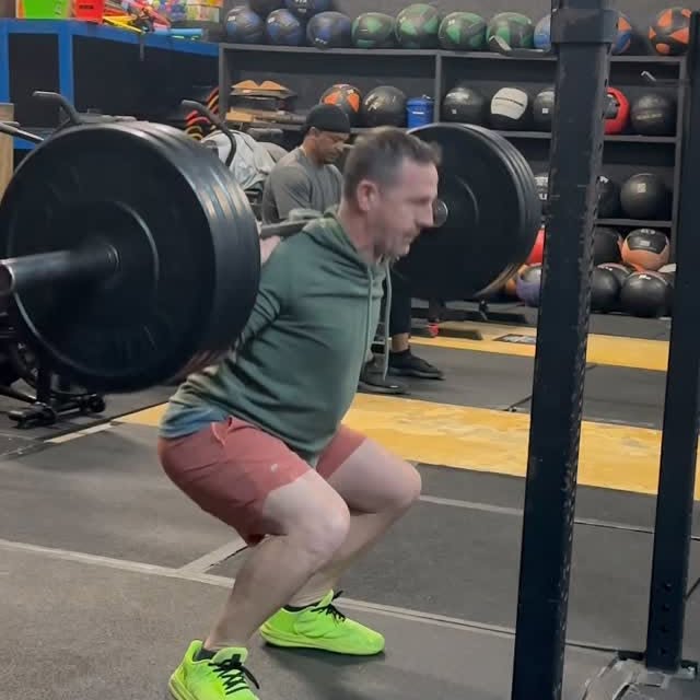 #fitnessforall #backsquats🍑 #devilpress #airsquats #makeitagreatday