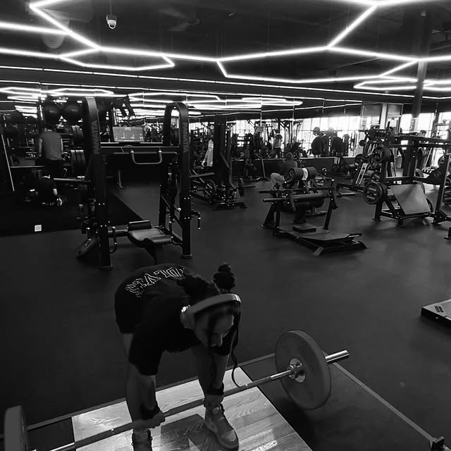 HAMSTRING + GLUTES: slowly but steadily working my way back up to where I was before my…