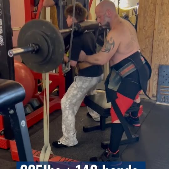 @giacomo_moritz banging out hit squat work for the day. Killed it.

@overkillstrength @…