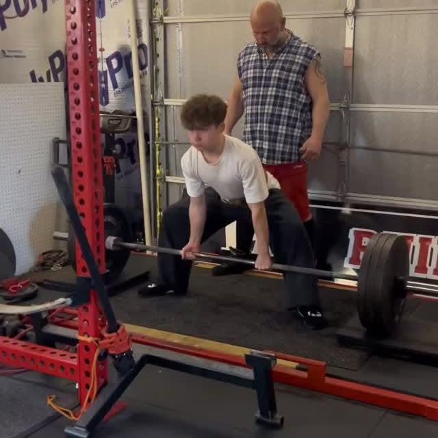 @giacomo_moritz being Giacomo 

@overkillstrength @cfh_powerlifting 
@rhinostronggym @2…