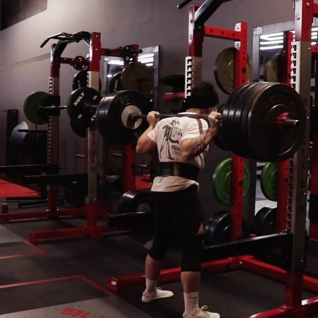 Stackin days #gymmotivation #gym #fitnessmotivation #squats