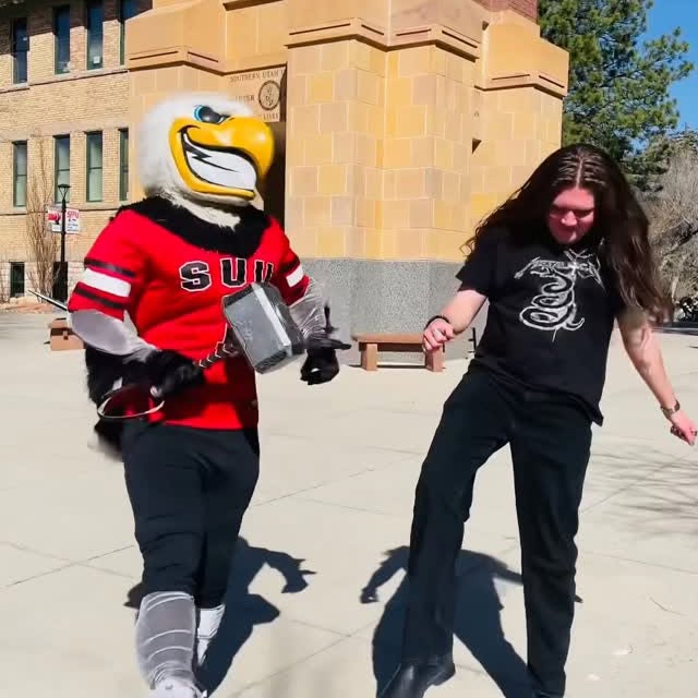 Hoping you find a pot of gold today, T-Birds!🤞🍀

#TBirdNation